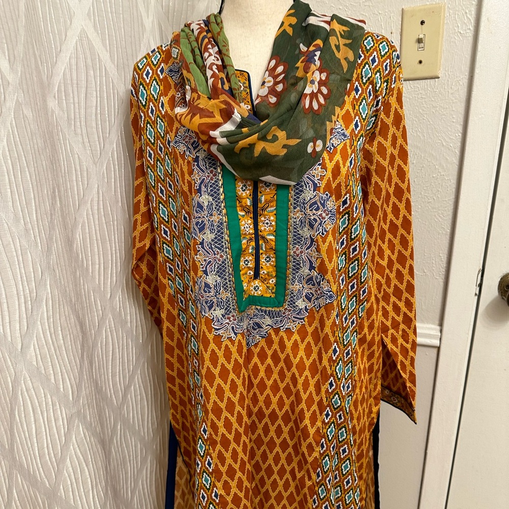 Pakistani  Indian Three Pieces Embroidered Suit.Brand Chinyere Brand New.